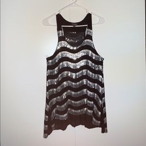🌼3/$30🌼 BEBE Silver Sequin Stripe Flowy Tank Top